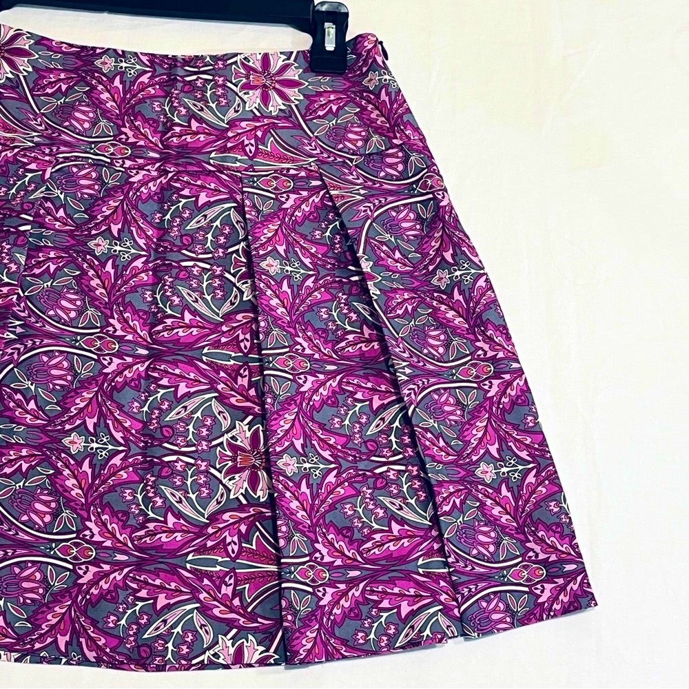 NWOT Banana Republic Pleated Paisley Silk Skirt. Size 2. - Picture 5 of 7